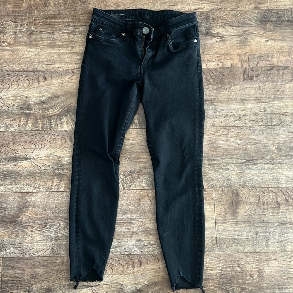 Women’s Kut From the Kloth Carlo Ankle Skinny Black Jeans, size 4, raw hem